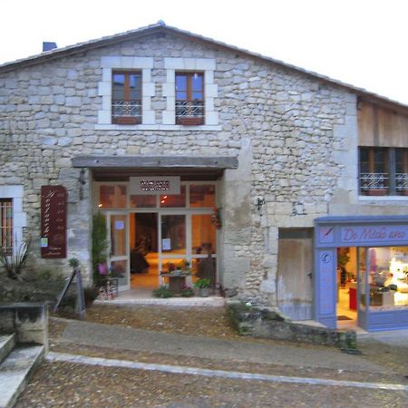 Faubourg St Jean Apartment Aubeterre-sur-Dronne Exterior foto